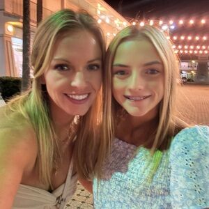 Meet your Posher, Emilie